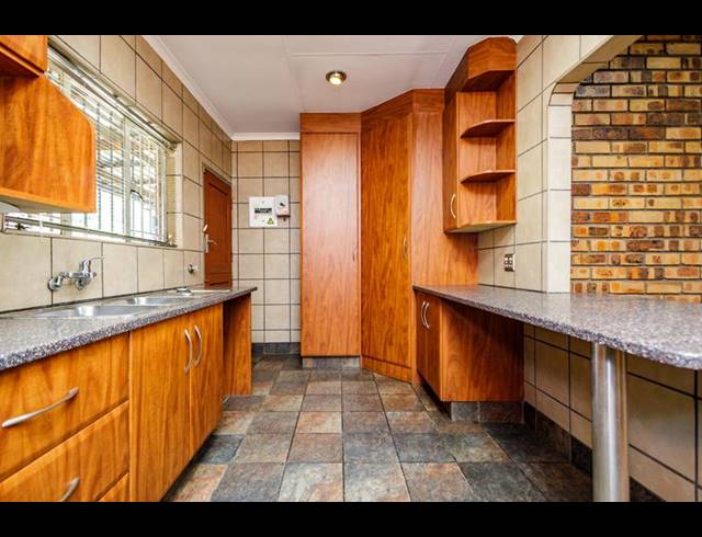 3 BEDROOM HOUSE FOR SALE IN SUNWARD PARK